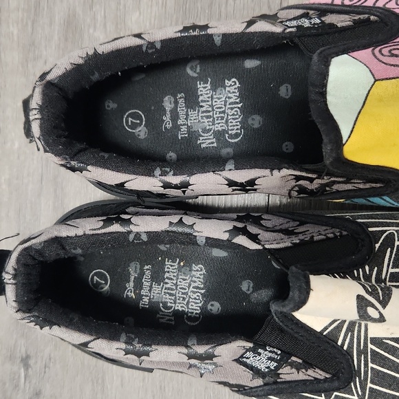 Disney Nightmare Before Christmas Canvas Time Burton Slip Ons Size 7 Mens - Picture 5 of 11
